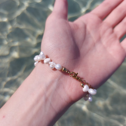 Irregular Pearls Bracelet