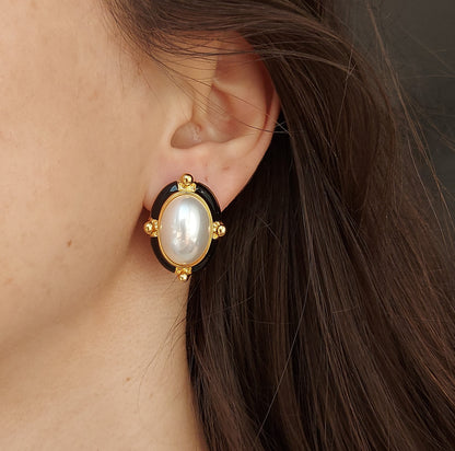 Retro Oval Earrings